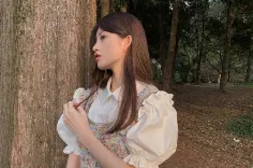 炸裂！司晓迪凌晨甩黑色吊带美照评论区从吃瓜到吐槽吵翻了天